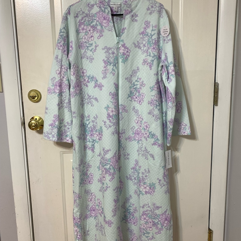 Miss Elaine Pastel Floral Quilted Robe